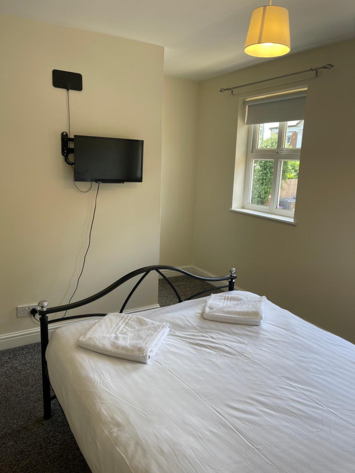 House Number 4 Sleeps Up To 4 With Smart Tvs In Every Room ウェリントン エクステリア 写真